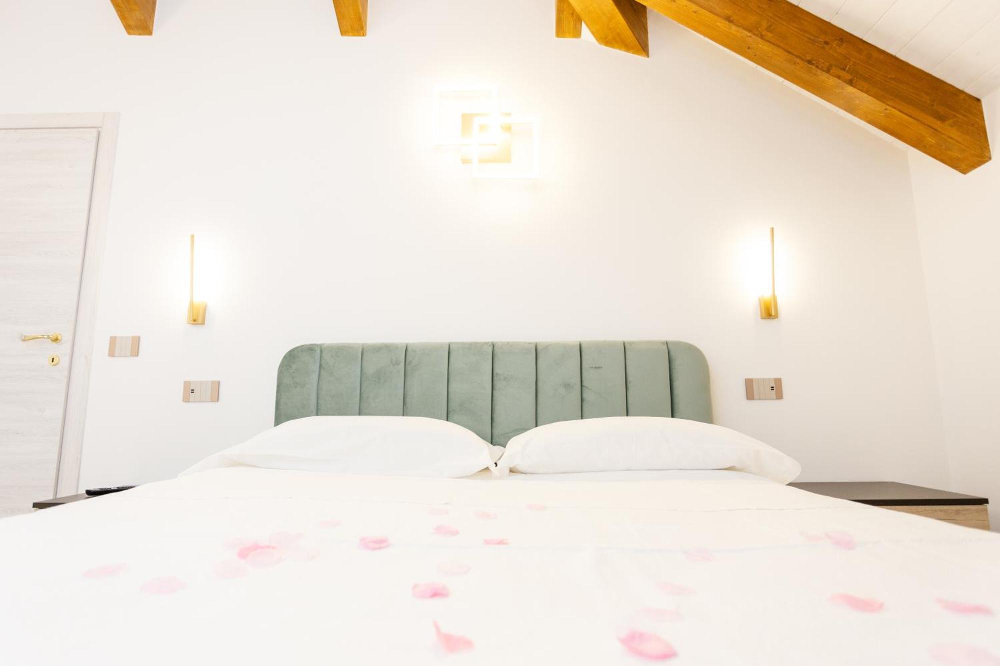 Italia Couette-café 3*