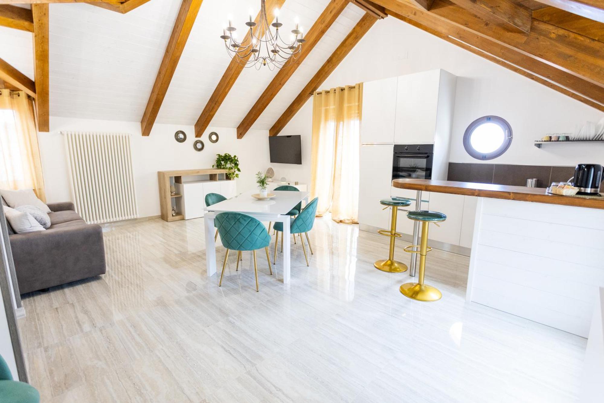 Italia Couette-café 3*